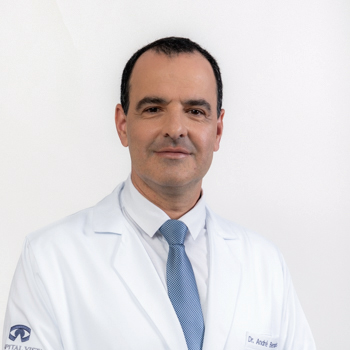 Dr. André Bernardes