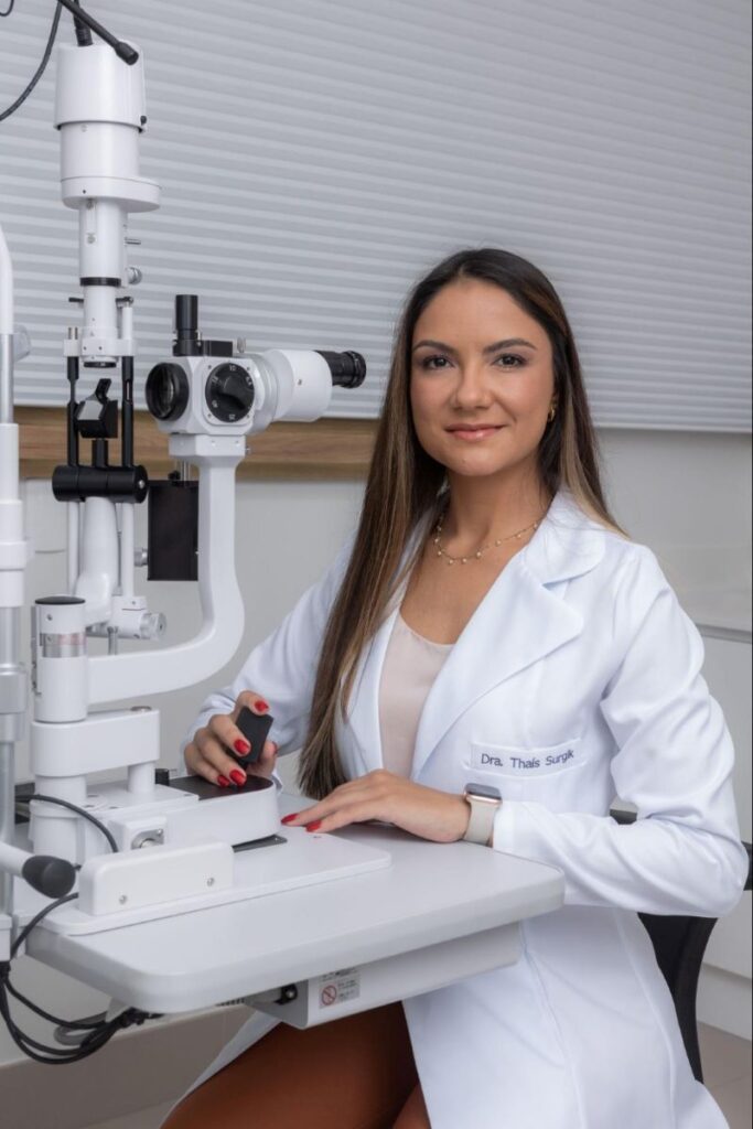Dra. Thaís Surgik